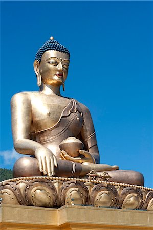 simsearch:841-06344158,k - Buddha Dordenma statue, bronze, gilded in gold, 51.5 metres high, a Shakyamuni statue housing 100 smaller Buddha statues, Thimpu, Bhutan, Asia Stock Photo - Rights-Managed, Code: 841-08357653