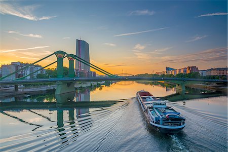 river main - River Main and New European Central Bank Building, Ostend, Frankfurt am Main, Hesse, Germany, Europe Foto de stock - Con derechos protegidos, Código: 841-08357690