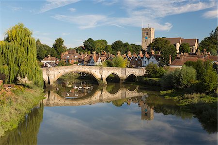 peace tower - Aylesford Old Bridge and village on River Medway, Aylesford, Kent, England, United Kingdom, Europe Stock Photo - Rights-Managed, Code: 841-08357723