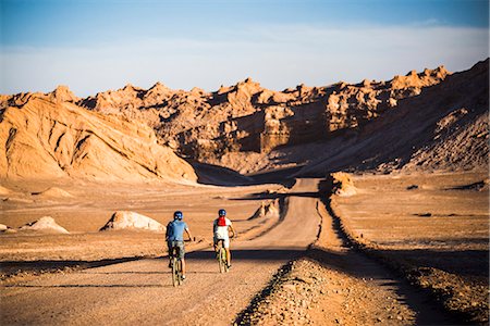 Cycling in Moon Valley (Valle de la Luna), Atacama Desert, North Chile, Chile, South America Photographie de stock - Rights-Managed, Code: 841-08421001