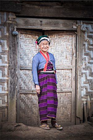 simsearch:841-09108108,k - Palaung woman, part of the Palau Hill Tribe near Hsipaw Township, Shan State, Myanmar (Burma), Asia Fotografie stock - Rights-Managed, Codice: 841-08438501