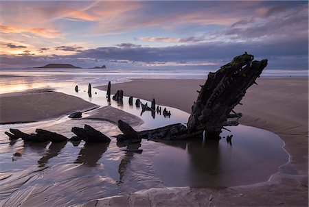 The shipwreck of the Helvetia, on Rhossili Bay, Gower Peninsula, Wales, United Kingdom, Europe Photographie de stock - Rights-Managed, Code: 841-08438815