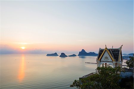 Wat Thammikaram Worawihan temple, Khao Chong Krajok, Prachuap Kiri Khan, Thailand, Southeast Asia, Asia Foto de stock - Con derechos protegidos, Código: 841-08542715