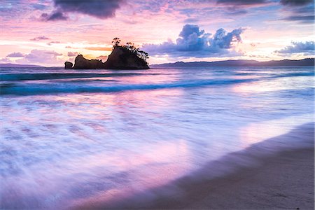 simsearch:841-08438534,k - Pungapunga Island at Whangapoua Beach at sunrise, Coromandel Peninsula, North Island, New Zealand, Pacific Photographie de stock - Rights-Managed, Code: 841-08568838