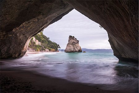 simsearch:6119-09074668,k - Cathedral Cove sunrise, Coromandel Peninsula, North Island, New Zealand, Pacific Photographie de stock - Rights-Managed, Code: 841-08568831