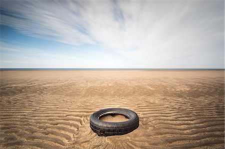 simsearch:841-08568994,k - Spare tyre, Lindesfarne, Northumberland, England, United Kingdom, Europe Photographie de stock - Rights-Managed, Code: 841-08568870