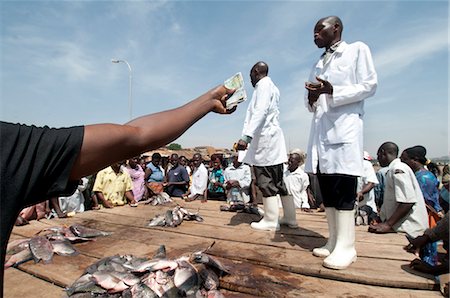 subsistence lifestyle - Gabba fish market, Kampala, Uganda, Africa Stock Photo - Rights-Managed, Code: 841-08568927