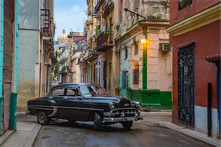 photography of old car - La Habana Vieja, Havana, Cuba, West Indies, Caribbean, Central America Stock Photo - Rights-Managed, Code: 841-08569022