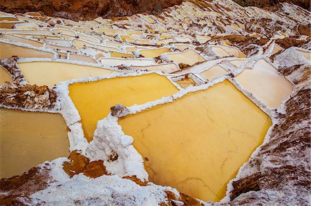 pond mara pic - Salineras de Maras, Maras Salt Flats, Sacred Valley, Peru, South America Stock Photo - Rights-Managed, Code: 841-08645377