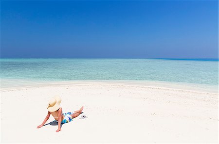 sandbar - Woman on sandbank, Kaafu Atoll, Maldives, Indian Ocean, Asia Stock Photo - Rights-Managed, Code: 841-08645480