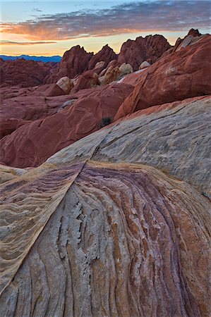 simsearch:632-08331745,k - Sunrise over sandstone, Valley Of Fire State Park, Nevada, United States of America, North America Photographie de stock - Rights-Managed, Code: 841-08663651