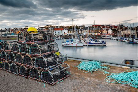 simsearch:841-06344899,k - Sailing boats and crab pots at dusk in the harbour at Anstruther, Fife, East Neuk, Scotland, United Kingdom, Europe Photographie de stock - Rights-Managed, Code: 841-08718014