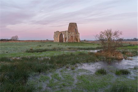 simsearch:6119-08420446,k - A view of St. Benet's Abbey, Norfolk, England, United Kingdom, Europe Stock Photo - Rights-Managed, Code: 841-08718150