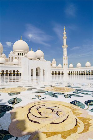 simsearch:832-08007741,k - Sheikh Zayed Grand Mosque, Abu Dhabi, United Arab Emirates, Middle East Photographie de stock - Rights-Managed, Code: 841-08729559