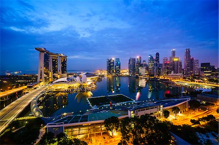 simsearch:841-08729587,k - The towers of the Central Business District and Marina Bay by night, Singapore, Southeast Asia, Asia Foto de stock - Con derechos protegidos, Código: 841-08729597