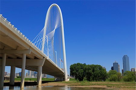 The Margaret Hunt Hill Bridge, Dallas, Texas, United States of America, North America Foto de stock - Con derechos protegidos, Código: 841-08729639