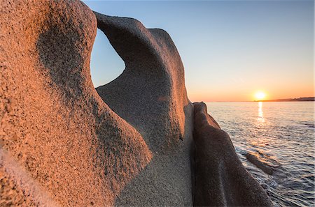 simsearch:841-07523281,k - Sunset on the unusual shaped cliffs and blue sea, Capo Testa, Santa Teresa di Gallura, Province of Sassari, Sardinia, Italy, Mediterranean, Europe Foto de stock - Con derechos protegidos, Código: 841-08781729