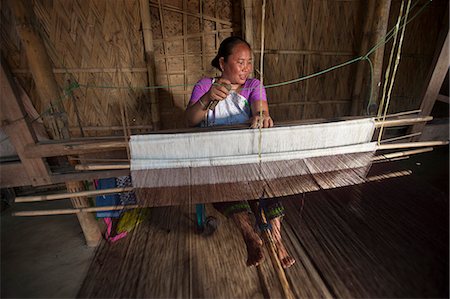 Weaving a Punin on a traditional hand loom, Assam, India, Asia Foto de stock - Con derechos protegidos, Código: 841-08797878