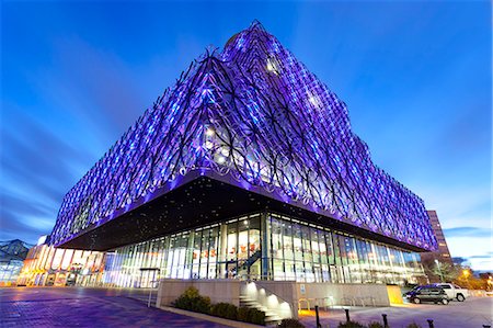 The Library of Birmingham, illuminated at night, Centenary Square, Birmingham, England, United Kingdom, Europe Stock Photo - Rights-Managed, Code: 841-08797921