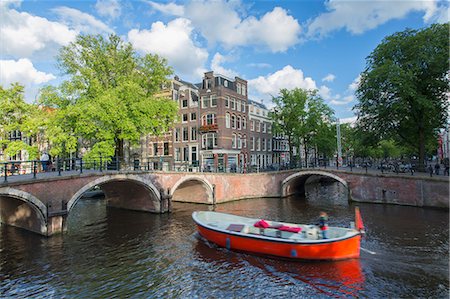 simsearch:841-07205881,k - Boat on Prinsengracht canal, Amsterdam, Netherlands, Europe Foto de stock - Con derechos protegidos, Código: 841-08797987