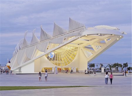 simsearch:841-08438585,k - Twilight view of the Museum of Tomorrow (Museu do Amanha) by Santiago Calatrava, Praca Maua, Rio de Janeiro, Brazil, South America Stock Photo - Rights-Managed, Code: 841-08860950