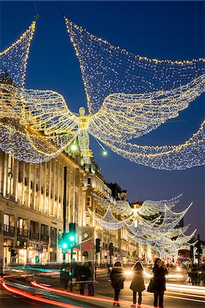 road into city low angle - Christmas lights 2016, Regent Street, London, England, United Kingdom, Europe Stock Photo - Rights-Managed, Code: 841-08860972