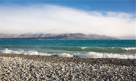 simsearch:841-06502403,k - View from rocky shoreline across the stormy waters of Lake Pukaki, near Twizel, Mackenzie district, Canterbury, South Island, New Zealand, Pacific Photographie de stock - Rights-Managed, Code: 841-08860994