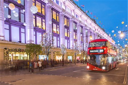 simsearch:841-06499958,k - Selfridges on Oxford Street at Christmas, London, England, United Kingdom, Europe Stock Photo - Rights-Managed, Code: 841-08861076