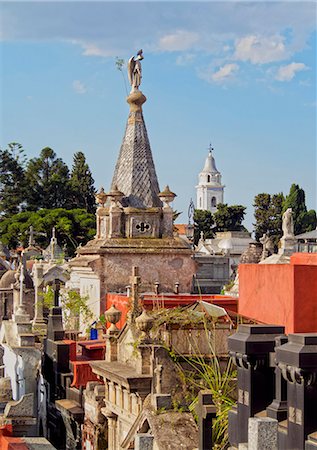 simsearch:841-08887319,k - Elevated view of La Recoleta Cemetery, City of Buenos Aires, Buenos Aires Province, Argentina, South America Photographie de stock - Rights-Managed, Code: 841-08887361