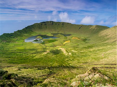 Landscape of the Caldeirao do Corvo, Corvo, Azores, Portugal, Atlantic, Europe Photographie de stock - Rights-Managed, Code: 841-08887401