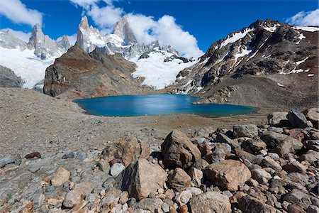 Mount Fitz Roy with Lago de los Tres near its summit in Patagonia, Argentina, South America Foto de stock - Con derechos protegidos, Código: 841-08887424