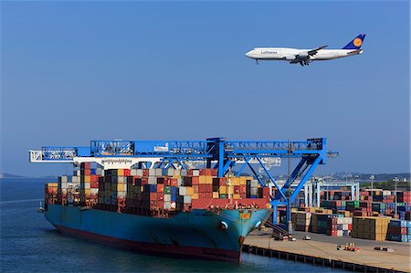 freighter - Container Port, Boston, Massachusettes, New England, United States of America, North America Stock Photo - Rights-Managed, Code: 841-09055546