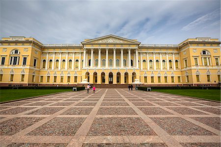 simsearch:841-08149603,k - Russian Museum (Mikhailovsky Palace), UNESCO World Heritage Site, St. Petersburg, Russia, Europe Foto de stock - Con derechos protegidos, Código: 841-09055587