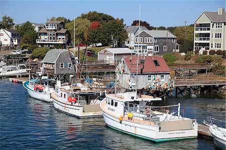 Lobster Fishing Boats, Badger's Island, Kittery, Piscataqua River, Maine, New England, United States of America, North America Photographie de stock - Rights-Managed, Code: 841-09055592