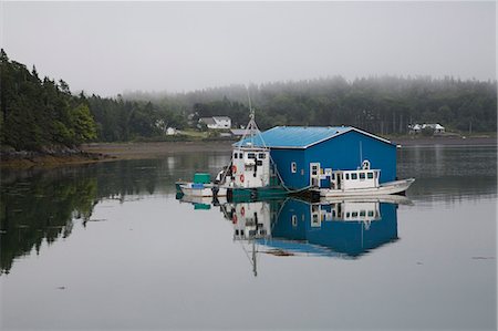 Floating dock, on a foggy day, at Welshpool on Campobello Island in New Brunswick, Canada, North America Foto de stock - Con derechos protegidos, Código: 841-09055639