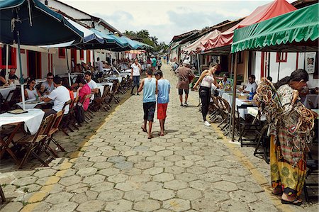simsearch:841-06446291,k - Street lined with outside restaurants in the old town of Pirenopolis, in the Brazilian state of Goias, Brazil, South America Stockbilder - Lizenzpflichtiges, Bildnummer: 841-09055749