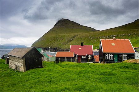 danemark - Colourful houses in the village of Gjogv, Estuyroy, Faroe Islands, Denmark, Europe Photographie de stock - Rights-Managed, Code: 841-09076817