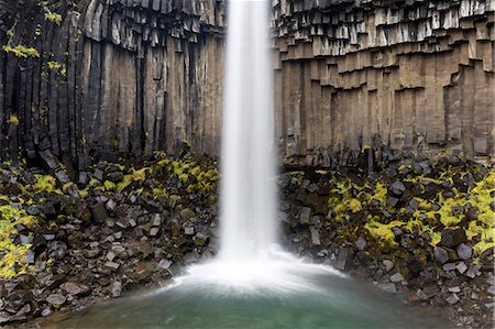 svartifoss waterfall - Svartifoss waterfall, Skaftafell National Park, South Iceland, Polar Regions Photographie de stock - Rights-Managed, Code: 841-09076991