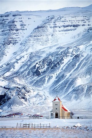 simsearch:841-09077034,k - Church and isolated farm against snow covered mountains, winter afternoon on the road to the Snaefellsnes Peninsula, Iceland, Polar Regions Stock Photo - Rights-Managed, Code: 841-09077047