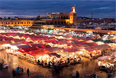 simsearch:841-09086297,k - View over the Djemaa el Fna at dusk showing food stalls and shops, Marrakech, Morocco, North Africa, Africa Foto de stock - Con derechos protegidos, Código: 841-09077051