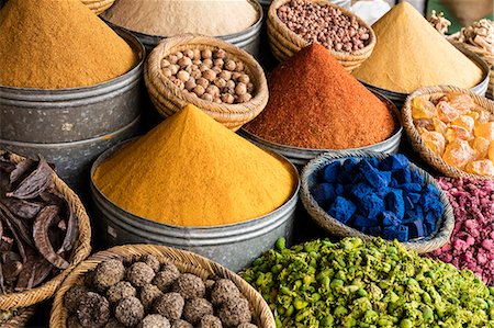 Display of spices and pot pourri in spice market (Rahba Kedima Square) in the souks of Marrakech, Morocco, North Africa, Africa Stock Photo - Rights-Managed, Code: 841-09077052