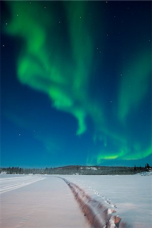 scenic canadian scene - Aurora Borealis (Northern Lights), Yellowknife, Northwest Territories, Canada, North America Stock Photo - Rights-Managed, Code: 841-09077266