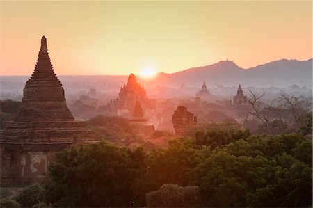 simsearch:841-07206351,k - Temples of Bagan (Pagan), Myanmar (Burma), Asia Photographie de stock - Rights-Managed, Code: 841-09085950