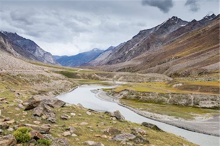 simsearch:6119-09074752,k - On the way to Kargil beside the gorgeous north flowing Suru River, Ladakh, India, Himalayas, Asia Stock Photo - Rights-Managed, Code: 841-09085968