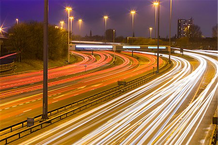 simsearch:841-08438685,k - M8 Motorway trail lights, Glasgow, Scotland, United Kingdom, Europe Photographie de stock - Rights-Managed, Code: 841-09086071