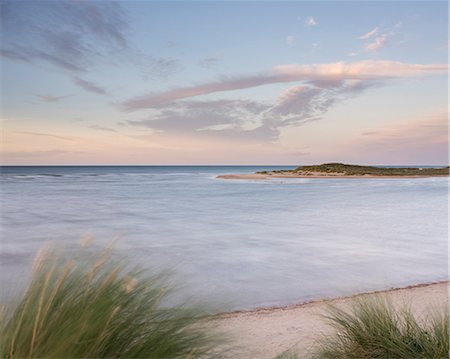 simsearch:841-09076974,k - A high tide on a windy evening at Holkham Bay, Norfolk, England, United Kingdom, Europe Photographie de stock - Rights-Managed, Code: 841-09086605