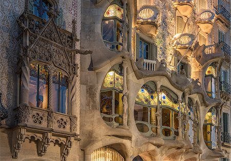 simsearch:400-05253939,k - Casa Batllo, UNESCO World Heritage Site, Barcelona, Catalonia, Spain, Europe Stock Photo - Rights-Managed, Code: 841-09108182