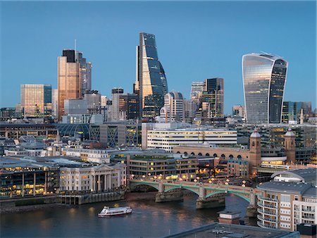 City of London Square Mile skyline from Tate Switch, London, England, United Kingdom, Europe Photographie de stock - Rights-Managed, Code: 841-09119291