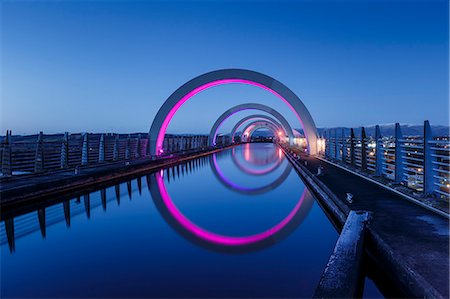 The Falkirk Wheel, connecting the Forth Clyde Canal to the Union Canal, Falkirk, Stirlingshire, Scotland, United Kingdom, Europe Stock Photo - Rights-Managed, Code: 841-09135236