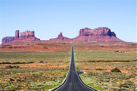 road marking - Rock formations and roads, Arizona, United States of America, North America Photographie de stock - Rights-Managed, Code: 841-09135330